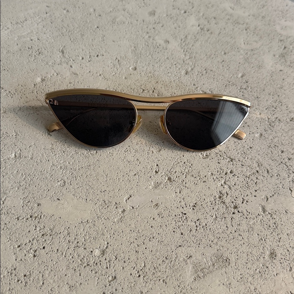 DEZI Toxica Gold Frame Cat-Eye Sunglasses with Black Lenses- New In Box